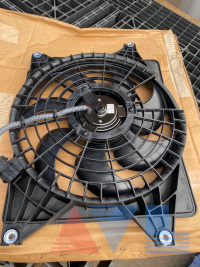 Вентилятор радиатора кондиционера Kia Bongo MOBIS 977304E800 977304E000 977304E100  Новый Оригинал